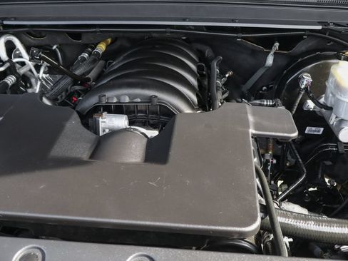 Used 2019 Chevrolet Tahoe Premier AWD/4WD image 14
