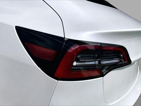 Used 2023 Tesla Model 3 Standard Range RWD image 25