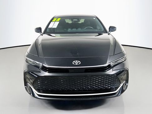 Used 2023 Toyota Crown XLE image 11