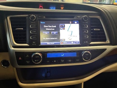 Used 2018 Toyota Highlander Limited image 24