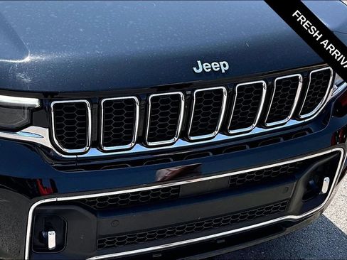 Used 2021 Jeep Grand Cherokee L Overland w/ Luxury Tech Group IV AWD/4WD image 33