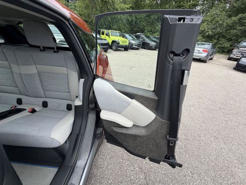 Used 2014 BMW i3 w/ Range Extender RWD image 25