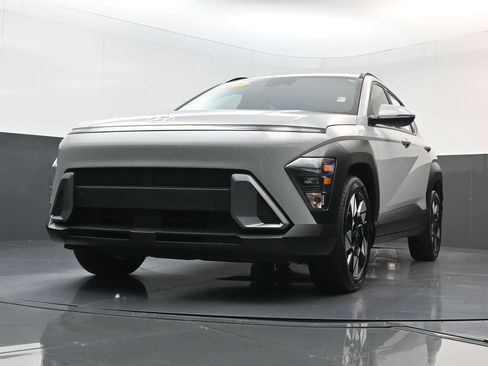 Certified 2025 Hyundai Kona SEL FWD image 28