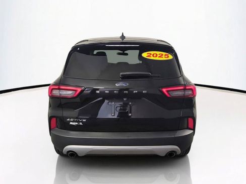 Used 2025 Ford Escape Active FWD image 6