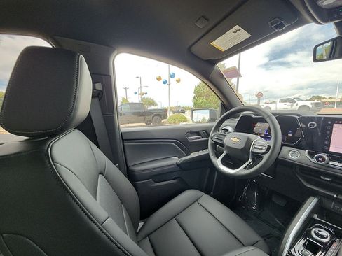 New 2025 Chevrolet Colorado LT w/ LT Convenience Package image 15