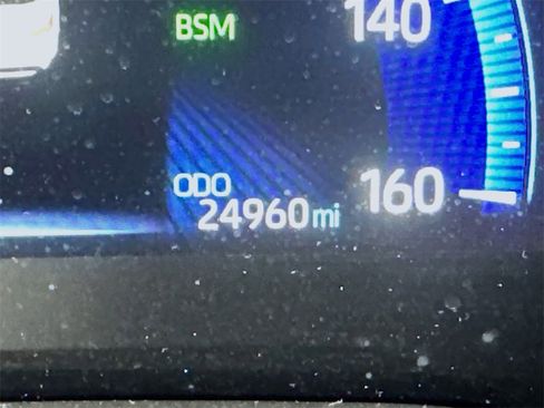 Used 2022 Toyota Corolla XSE image 31