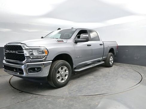 Used 2024 RAM 2500 Big Horn w/ Safety Group AWD/4WD image 5