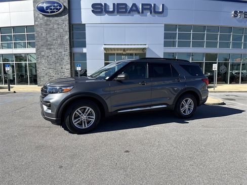 Used 2024 Ford Explorer XLT image 5