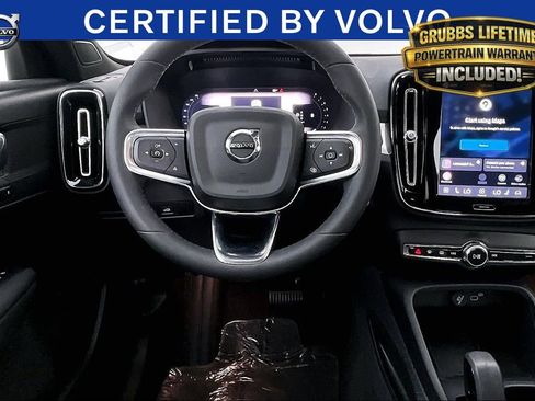 Certified 2024 Volvo XC40 B5 Core AWD/4WD image 8