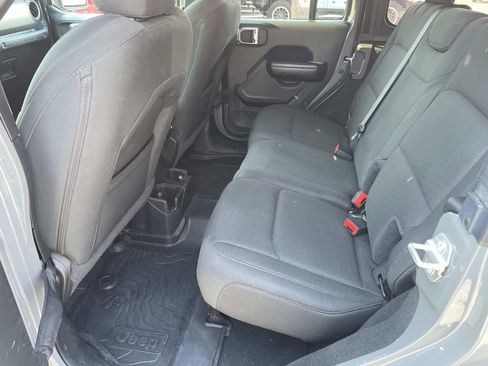 Used 2020 Jeep Wrangler Unlimited Sport image 10