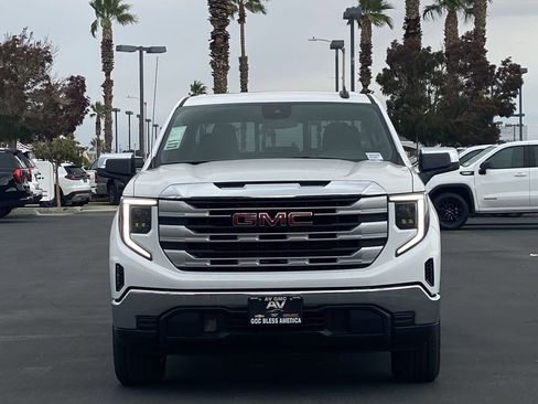 New 2026 GMC Sierra 1500 SLE w/ Preferred Package image 10