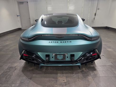 Used 2023 Aston Martin V8 Vantage Coupe image 20