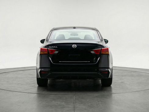 Used 2025 Nissan Altima 2.5 SV image 7