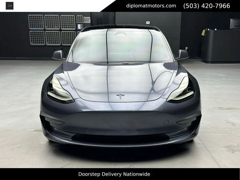 Used 2020 Tesla Model 3 Performance image 11
