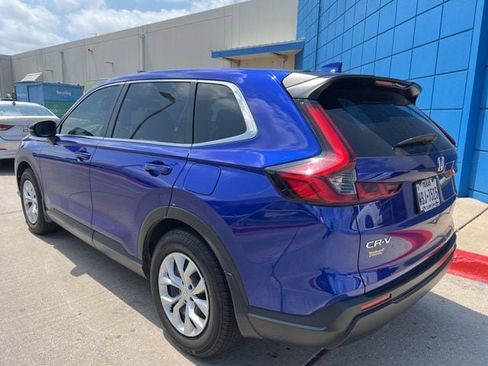 Used 2025 Honda CR-V LX image 2