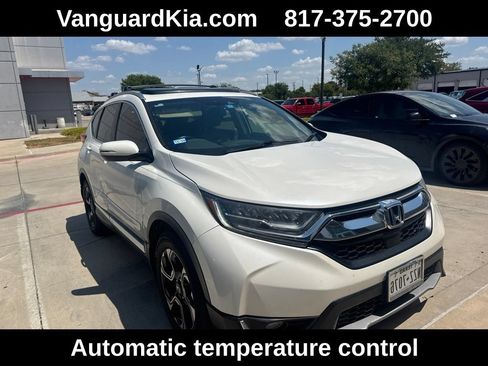Used 2018 Honda CR-V Touring image 2