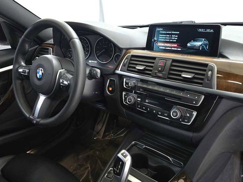 Used 2017 BMW 330e 330e iPerformance image 11