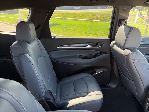 Used 2024 Buick Enclave Premium AWD/4WD image 39