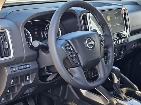 New 2025 Nissan Frontier SV w/ SV Convenience Package image 24
