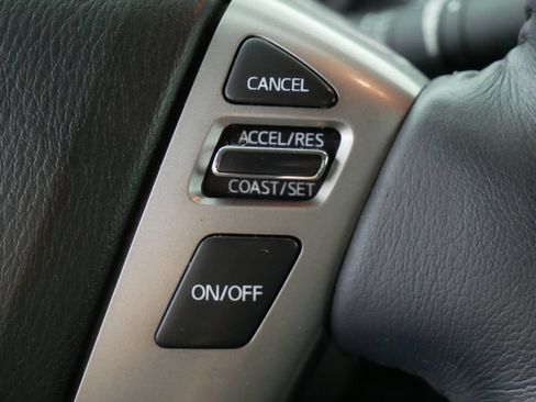 Used 2015 Nissan Titan SV w/ SV Value Truck Package AWD/4WD image 26
