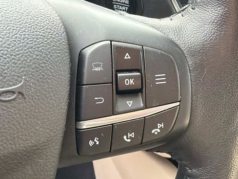 Used 2020 Ford Escape Titanium image 7