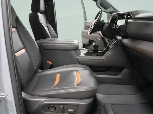 Used 2024 GMC Sierra 1500 AT4 w/ Technology Package image 23