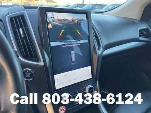 Used 2023 Ford Edge SEL AWD/4WD image 25