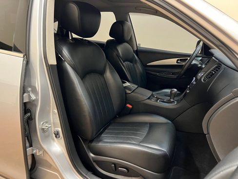 Used 2017 INFINITI QX50 AWD image 36