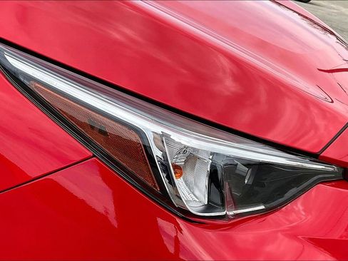 Used 2024 Subaru Crosstrek 2.0i Premium image 31