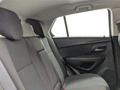 Used 2019 Chevrolet Trax LS image 26