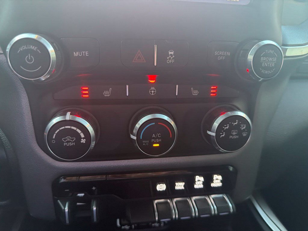 Used 2022 RAM 2500 Big Horn w/ Level A Equipment Group AWD/4WD image 22