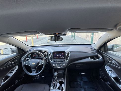 Used 2024 Chevrolet Malibu LT image 34