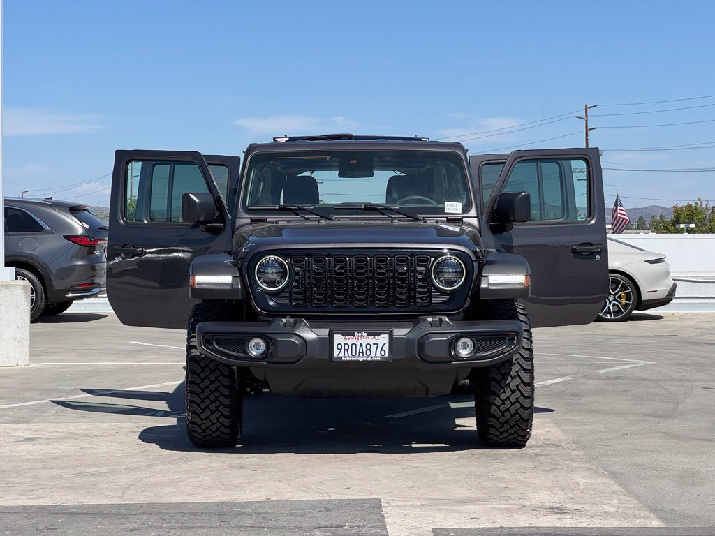 Used 2025 Jeep Wrangler Unlimited Sport AWD/4WD image 28