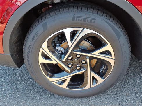 New 2026 Lincoln Nautilus Premier image 7