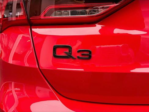 Certified 2023 Audi Q3 2.0T Premium Plus image 33