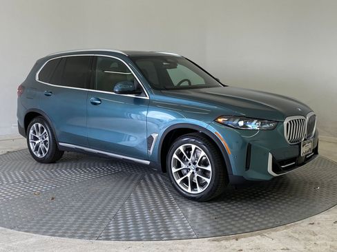 New 2026 BMW X5 xDrive50e w/ Premium Package image 7
