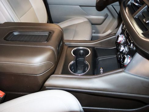 Used 2023 GMC Yukon XL SLT w/ SLT Premium Package AWD/4WD image 77