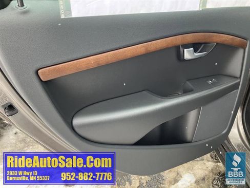 Used 2011 Volvo XC70 3.2 image 11