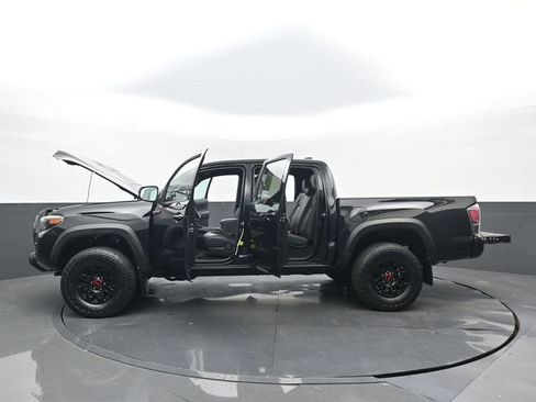 Used 2018 Toyota Tacoma TRD Pro AWD/4WD image 34