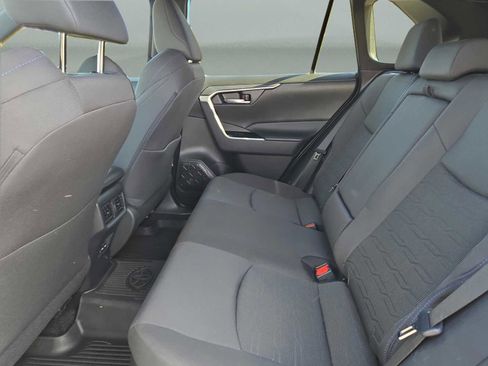 Used 2025 Toyota RAV4 SE image 13