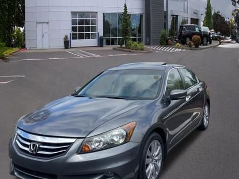 Used 2011 Honda Accord EX-L image 10