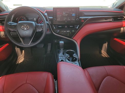 Used 2023 Toyota Camry XSE w/ Navigation Package image 9