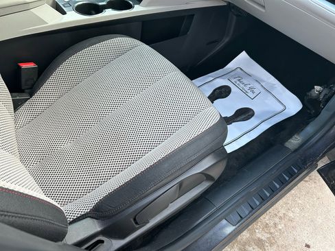 Used 2013 Chevrolet Equinox LT image 11