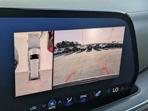 Used 2025 Chevrolet Tahoe Z71 w/ Comfort Package image 8