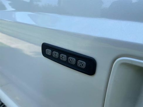 Used 2012 Ford F250 Lariat w/ Lariat Ultimate Pkg AWD/4WD image 34