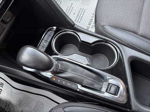 Used 2022 Buick Encore GX Select image 28