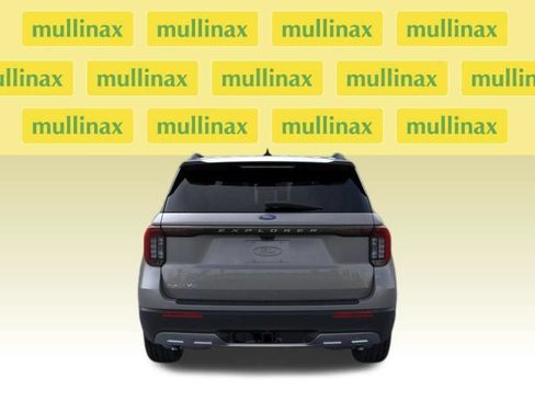 New 2026 Ford Explorer Active w/ Active Comfort Package RWD image 38