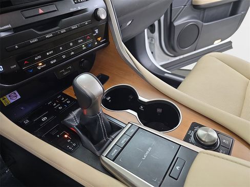 Certified 2022 Lexus RX 450h 450h image 24