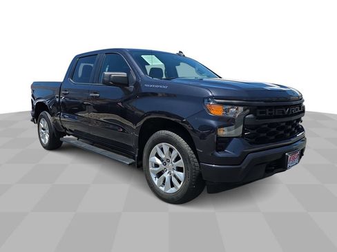 Used 2023 Chevrolet Silverado 1500 Custom RWD image 2