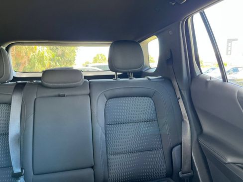 Used 2025 Chevrolet Equinox LT FWD image 32